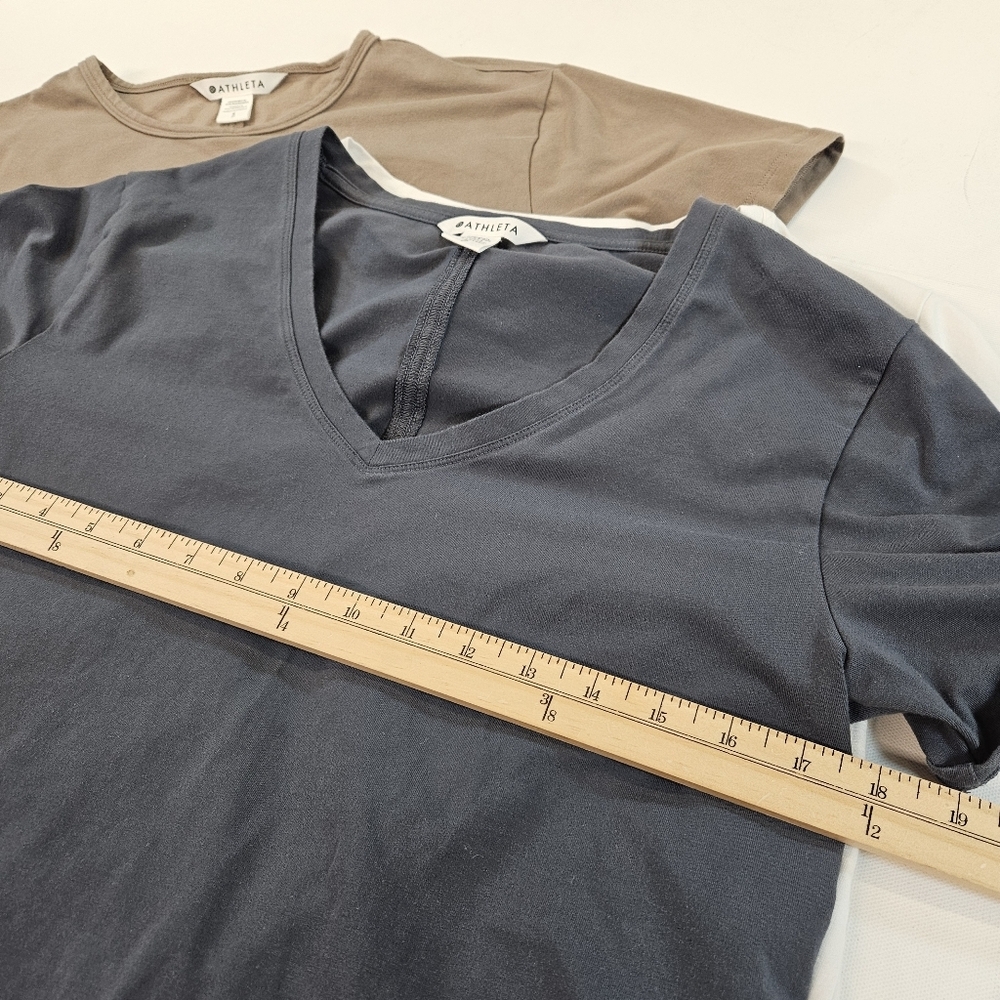 Lot Of 3 Athleta Shirts Womens Small Short Sleeve Tan Gray And White - Picture 6 of 13